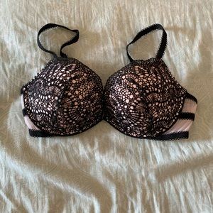 Victoria’s Secret push-up bra